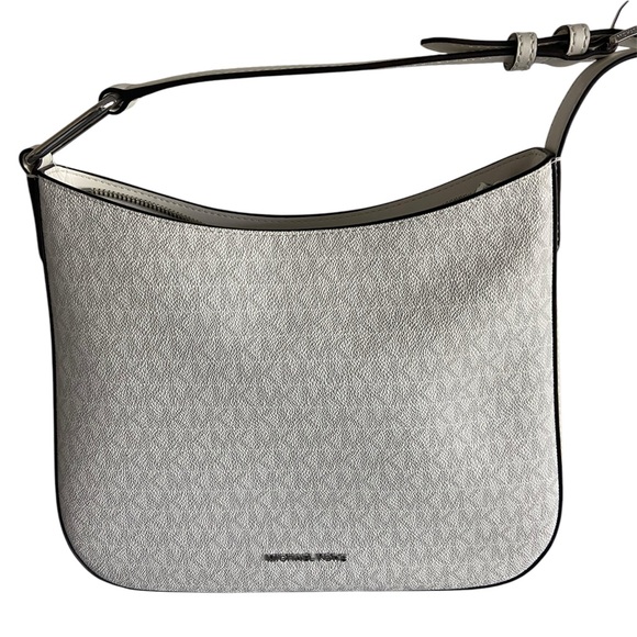 Michael Kors Kensington Logo Large
Crossbody Bag - Picture 2 of 7